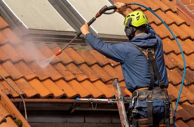 Démoussage et hydrofuge de toiture à Bonifacio